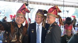 Kenakan Passapu Merah, Wali Kota Makassar Munafri Arifuddin Hadiri Syukuran HUT ke-69 Kodam Hasanuddin
